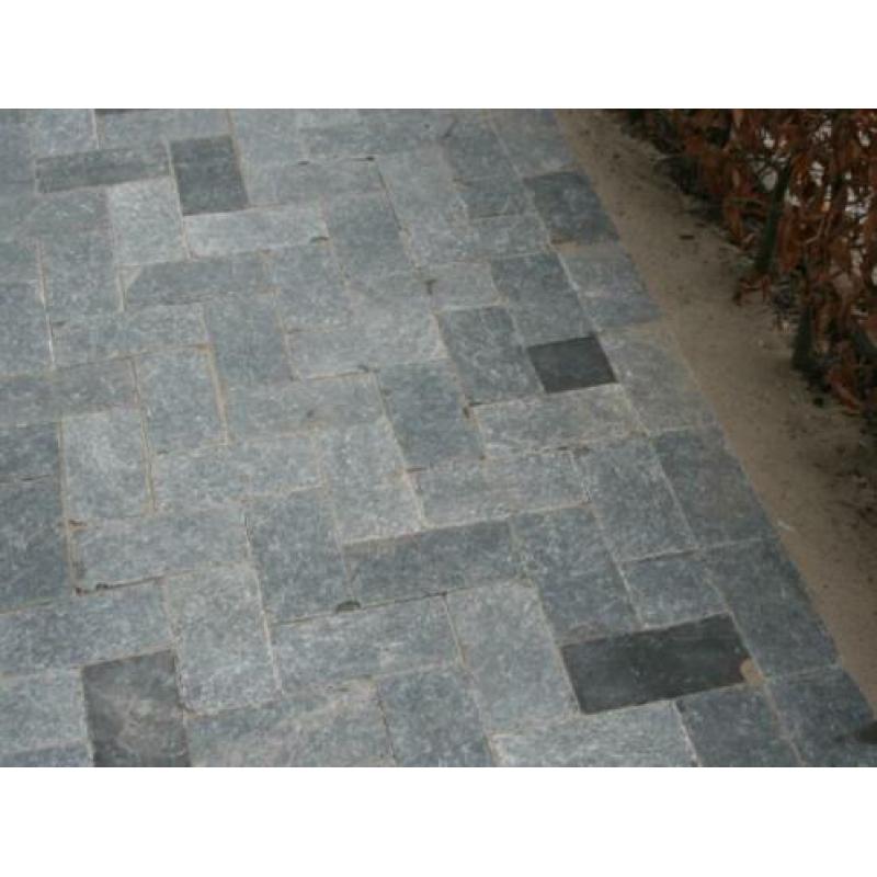 OPRIT Vietnamees hardsteen Soft Finish klinkers en kasseien