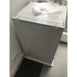 Zanussi ZBF11420SA inbouw vriezer 94 ltr