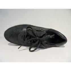 Zwarte sneakers maat 40