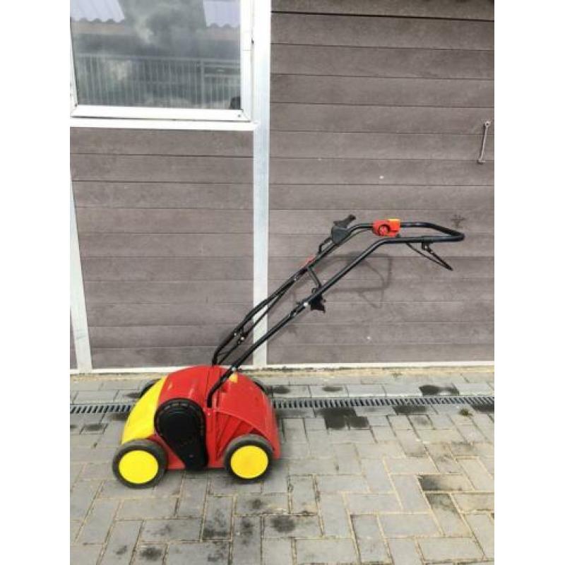 WOLF Garten UV 30 HBM verticuteermachine