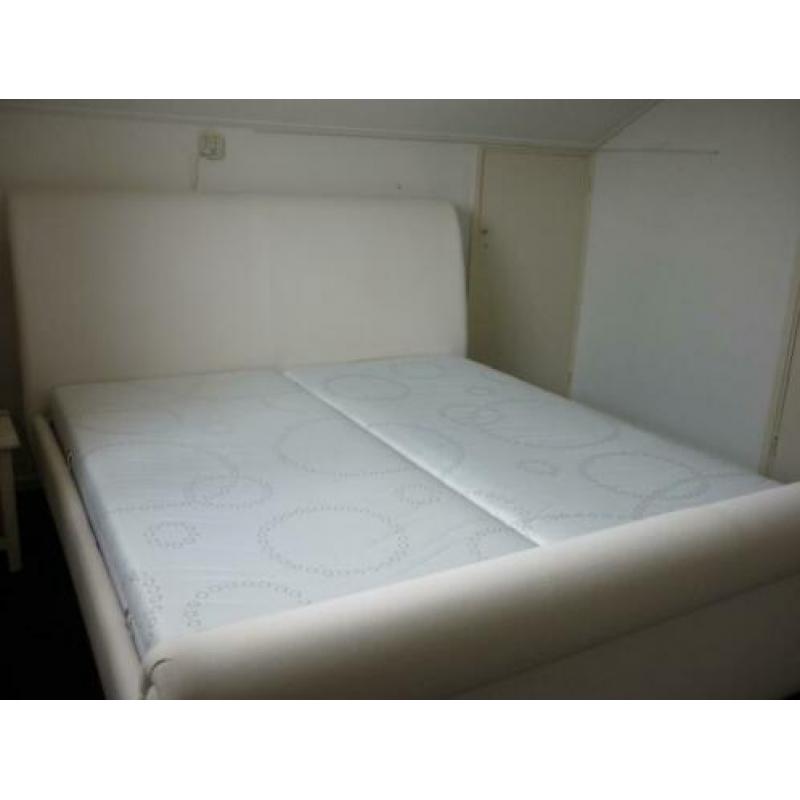 Bedframe bedombouw stof wit 180x210 cm