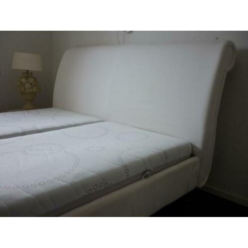 Bedframe bedombouw stof wit 180x210 cm