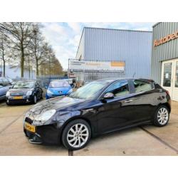 Alfa romeo Giulietta 1.6 JTDm Distinctive, APK, Bovag garant
