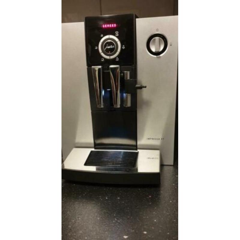 Jura f7 impressa weinig gebruikt.