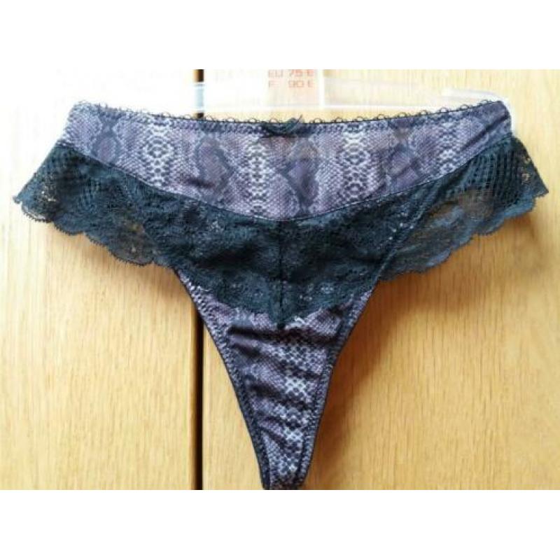 Panache Jasmine setje, balconnet BH (65G) en twee strings