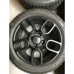 Fiat 500 velgen 15 inch mat zwart plasti dip.
