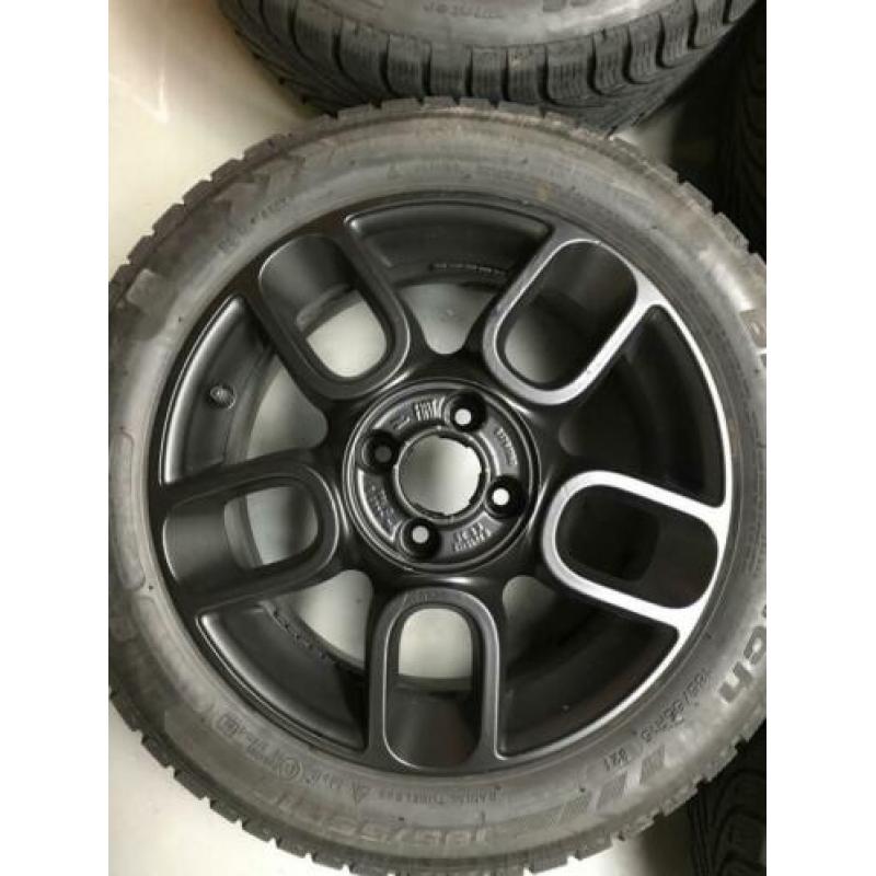Fiat 500 velgen 15 inch mat zwart plasti dip.