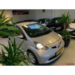 Toyota Aygo 1.0 12v VVT-i Sport 5-Deurs Clima Airco