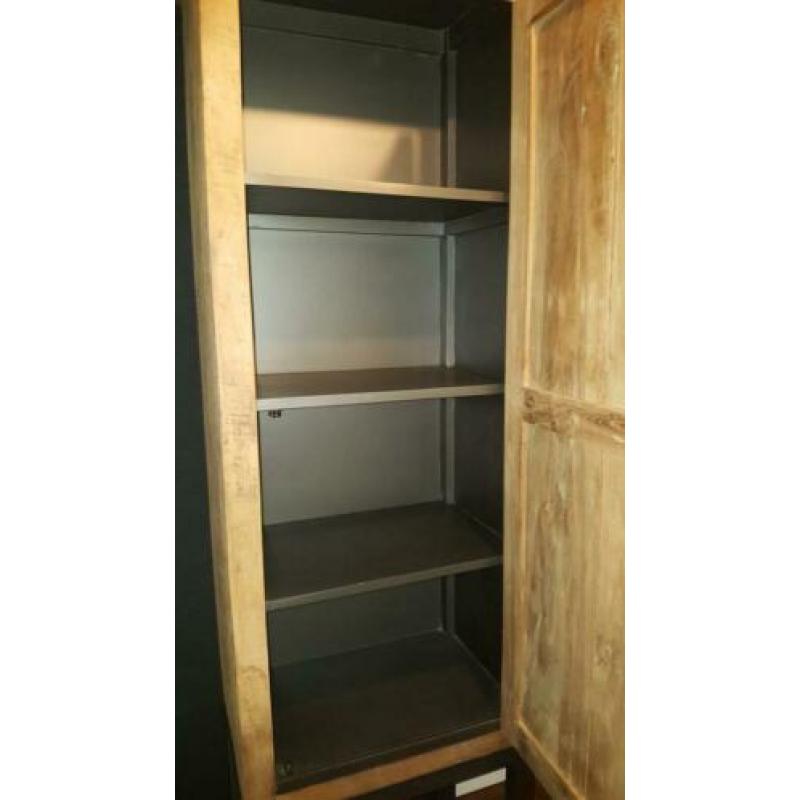 Nieuwe KAST van €999,= nu voor €749,=
