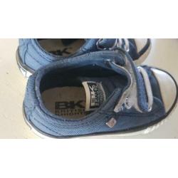 Schoenen gympjes maat 23 blauw Britisch Knights jongen