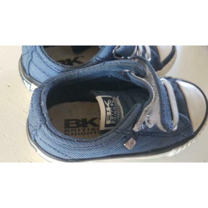 Schoenen gympjes maat 23 blauw Britisch Knights jongen