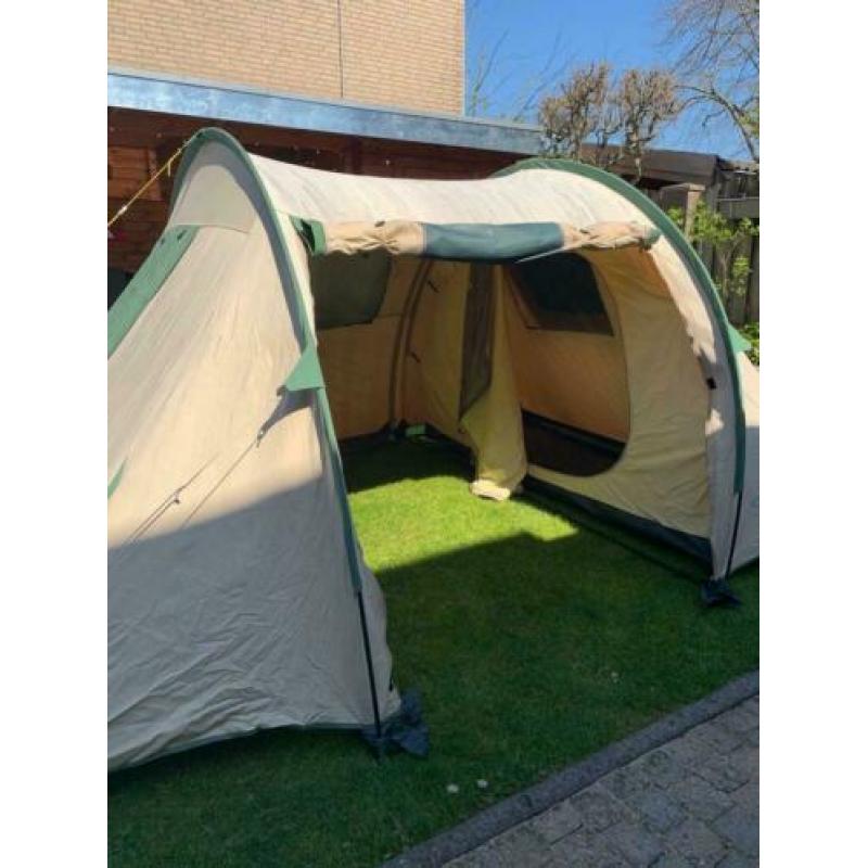 Vis a vis tent