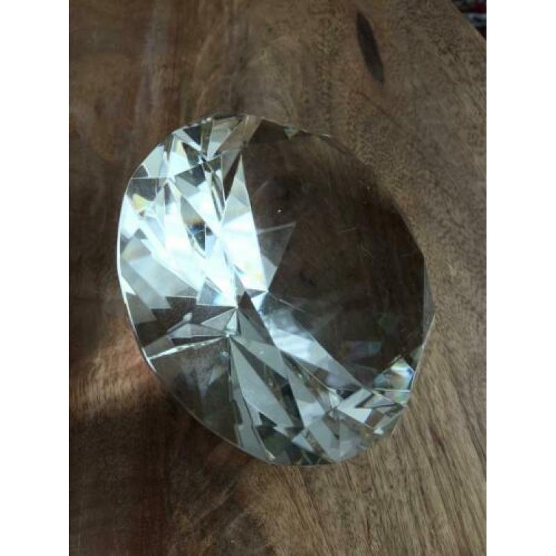 Groot stuk kristal 13 x13