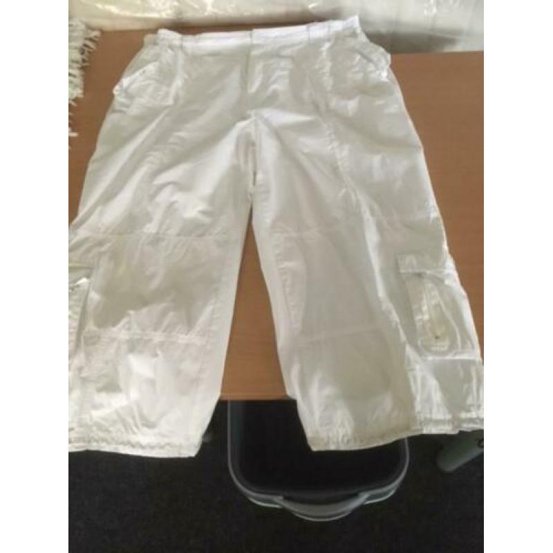 witte 3/4 broek maat XXL