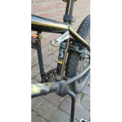 BMX 20 inch Merk KHE. Kleur zwart.