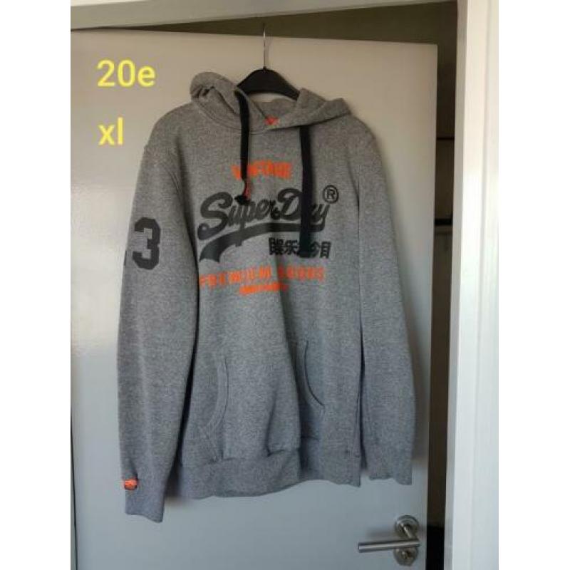 Kast opruiming heren superdry XL en levi's XL