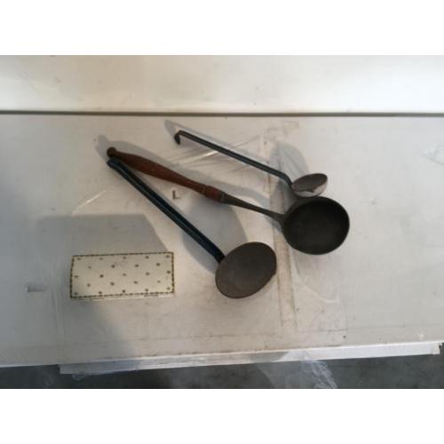l3 oude lepels en bestekdoosje