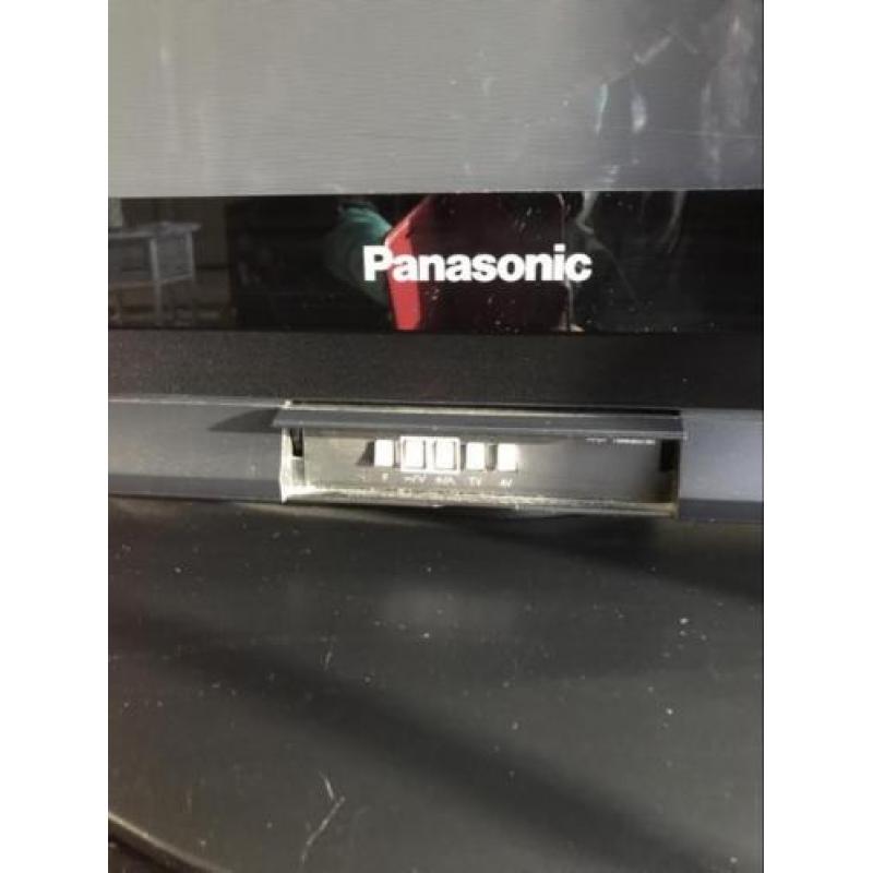 TV Panasonic plasmatelevisie met tv meubel.