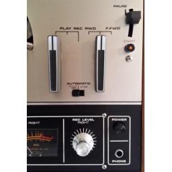 Akai X 201D