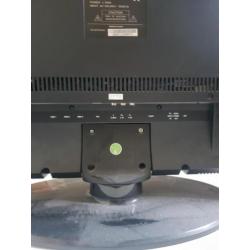 QMEDIA 26 inch LCD TV