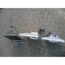 3 stuks medion computerschermen