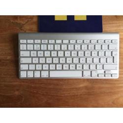 iMac 21.5 " Mid 2011