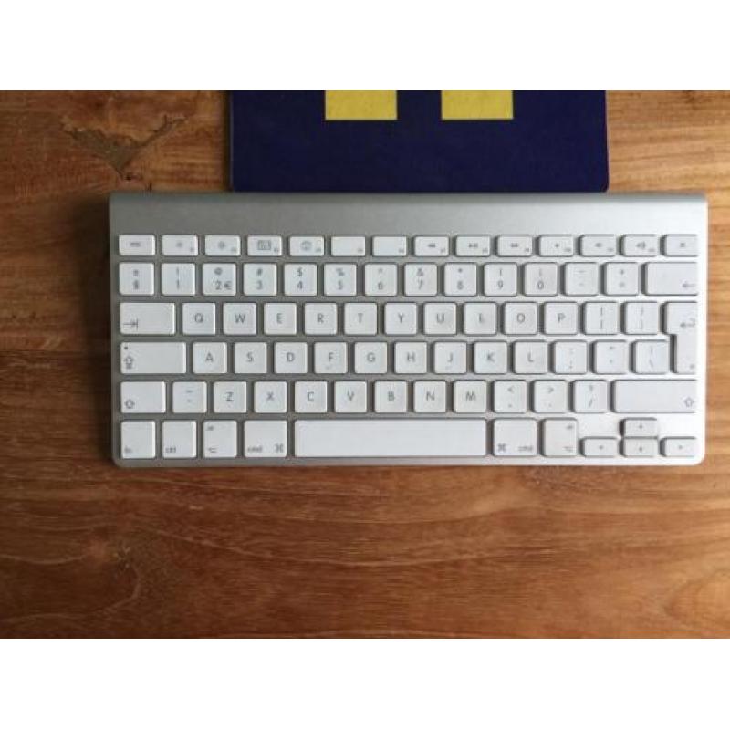 iMac 21.5 " Mid 2011
