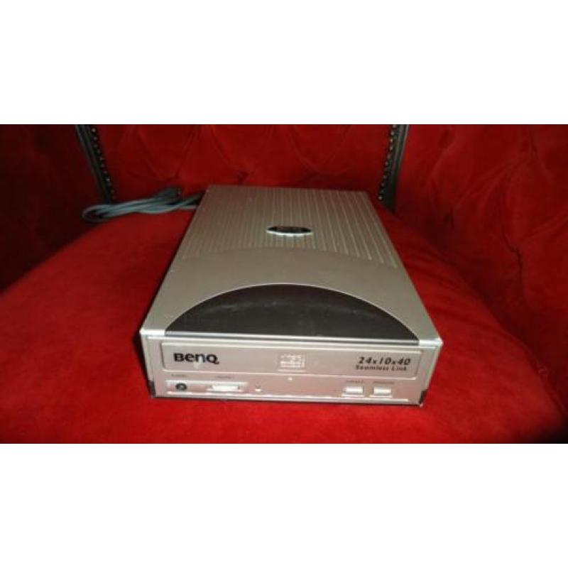 BENQ 24 x 10 x 40 seamless link