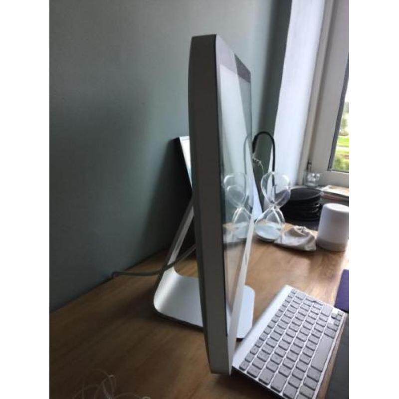 iMac 21.5 " Mid 2011