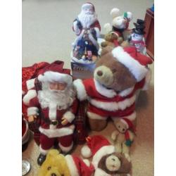 doos met rode kerst accessoires