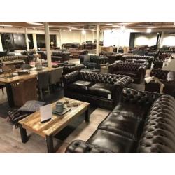 Stoere chesterfield clubfauteuil Zwart vintage leder