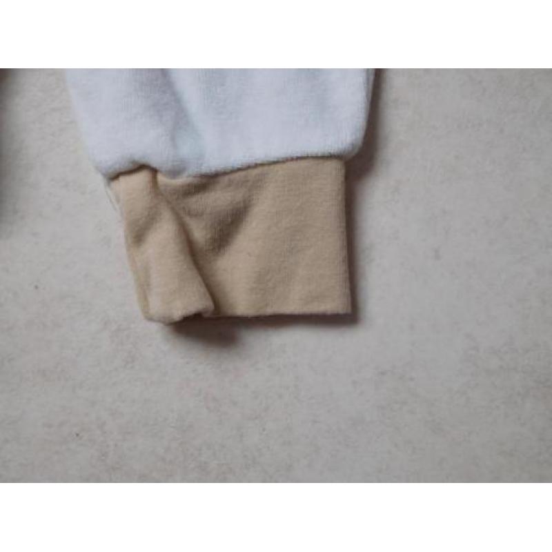 (D31) SALE! Wit/crème kruippakje