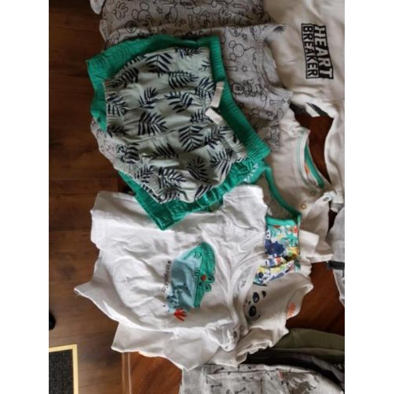 Set babykleding maat 50/56