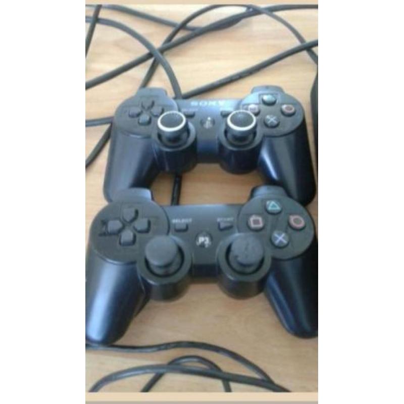 Ps 3 Slim 500 Gb.nieuw staat.met 2 controles.
