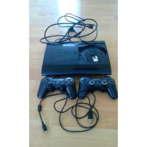 Ps 3 Slim 500 Gb.nieuw staat.met 2 controles.
