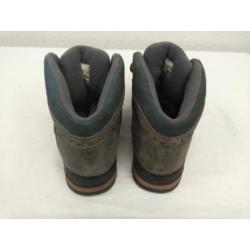 Stevige Aigle outdoor berg wandelschoenen maat 40.