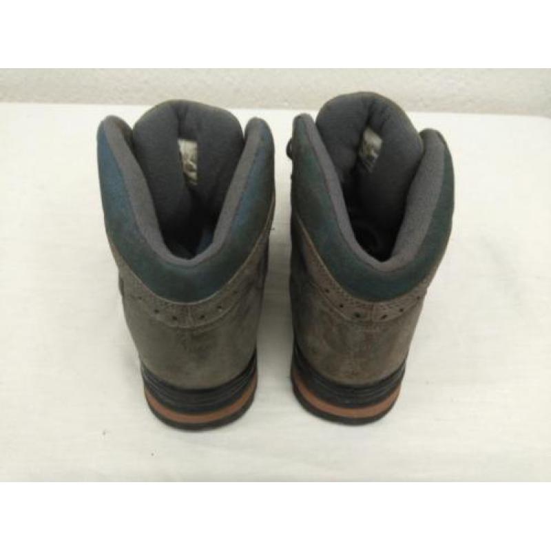 Stevige Aigle outdoor berg wandelschoenen maat 40.