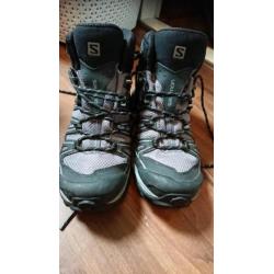 Salomon wandelschoenen maat 37 1/3 zgan