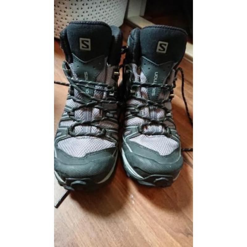 Salomon wandelschoenen maat 37 1/3 zgan