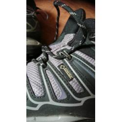 Salomon wandelschoenen maat 37 1/3 zgan