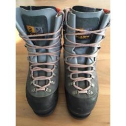 Scarpa bergschoenen maat 40