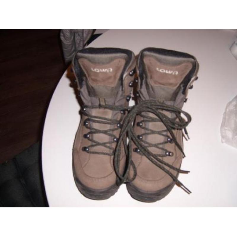Lowa Renegade maat 39,5 zandkleur/bruin wandelschoenen (2 pa