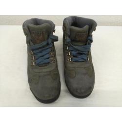 Stevige Aigle outdoor berg wandelschoenen maat 40.