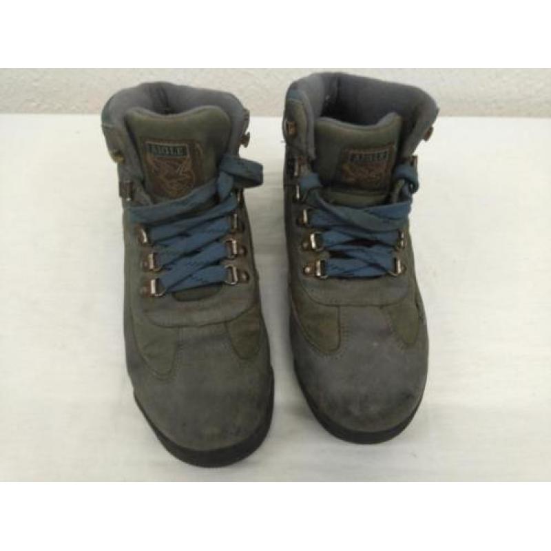 Stevige Aigle outdoor berg wandelschoenen maat 40.