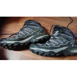 Salomon wandelschoenen maat 37 1/3 zgan