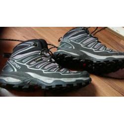 Salomon wandelschoenen maat 37 1/3 zgan