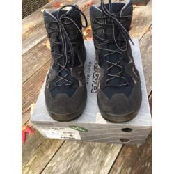 Lowa wandelschoenen mt 46 / 11 (nieuw!) valt als 45