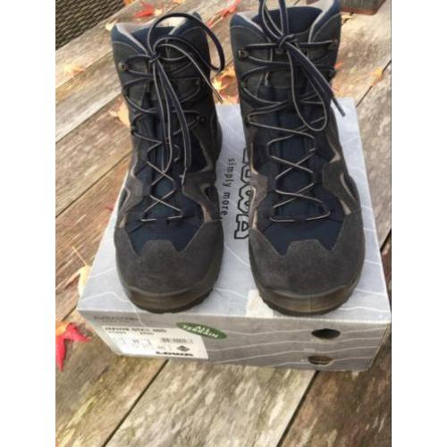 Lowa wandelschoenen mt 46 / 11 (nieuw!) valt als 45